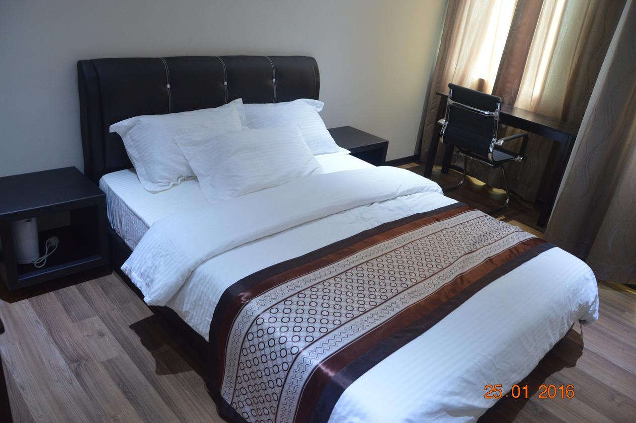 Hotel Qu Lin Resident à Sibu Extérieur photo